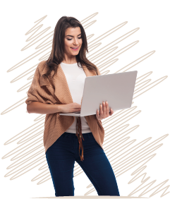 Mujer trabajando en laptop - Impresiones en Cusco